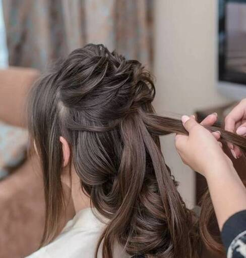 Hair Styling & Cutting